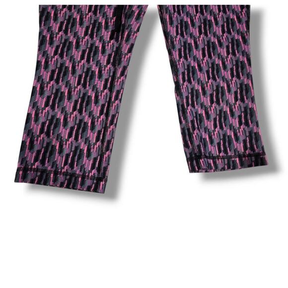 Danskin Women’s Pink Gray Activewear Yoga Capri Leggings – Size XS, Stretch Fit - Picture 3 of 8